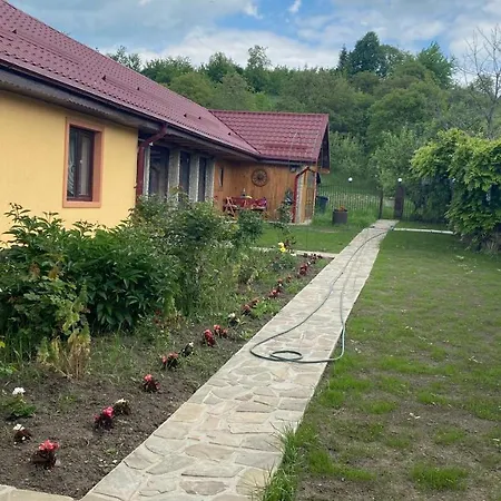 Casa De Vacanta - Ograda Cu Flori *